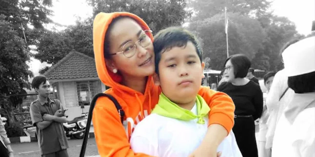 Putra Inul Daratista Sudah Mulai Bahas Cewek Cantik dan Nge-Date Putra Inul Daratista Sudah Mulai Bahas Cewek Cantik dan Nge-Date