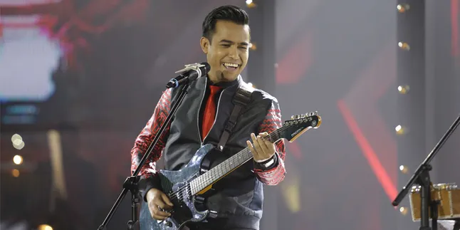 Putra Pertama Fildan Terlambat di Hari Pertama Masuk Sekolah