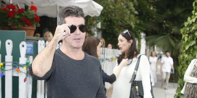 Putra Pertama Simon Cowell - Lauren Silverman Telah Lahir!