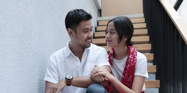 Putri Marino Positif Hamil, Chicco Jerikho Super Bahagia
