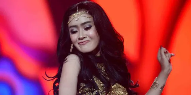 Putrinya Putus Dengan Amri, Ibunda Cita Citata Malah Bersyukur