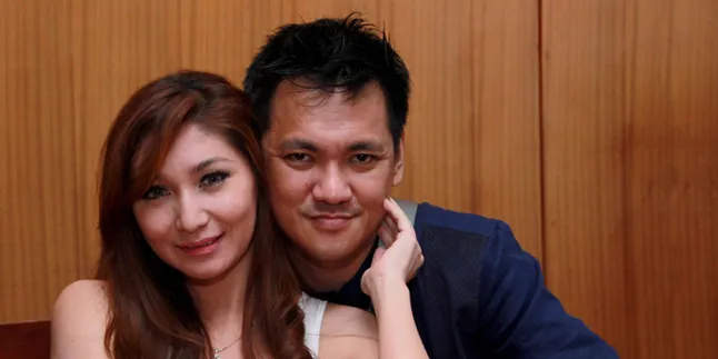 Putus Dari Chand Kelvin, Baby Margaretha Gandeng Pria Masuk Hotel