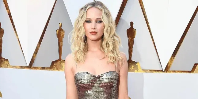 Putus Dari Darren Aronofsky, Jennifer Lawrence Punya Pacar Baru