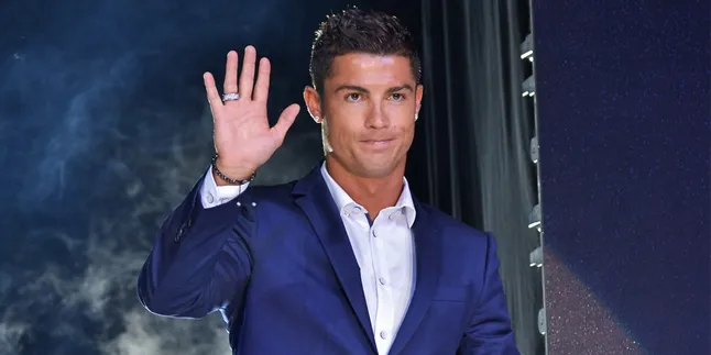 Putus Dari Irina Shayk, Cristiano Ronaldo Jadi Rebutan Model Hot