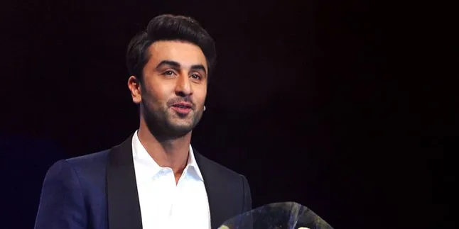 Putus Dari Katrina, Ranbir Kapoor Beli Apartemen Mewah di Mumbai Putus Dari Katrina, Ranbir Kapoor Beli Apartemen Mewah di Mumbai