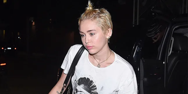 Putus Dari Patrick Schwarzenegger, Apa Kabar Miley Cyrus?