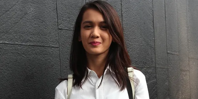Putus, Dea Annisa Hapus Foto Mesra Bareng Pacar di Instagram