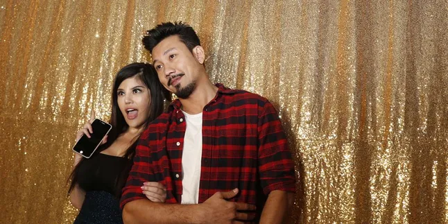 Putus Dengan Dita Soedarjo, Denny Sumargo: Coba Tertawa Tapi Gue Menangis Putus Dengan Dita Soedarjo, Denny Sumargo: Coba Tertawa Tapi Gue Menangis