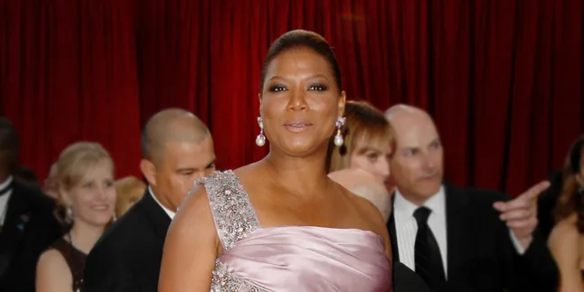 Queen Latifah Akan Bintangi Biopik Penyanyi Blues Terkenal!