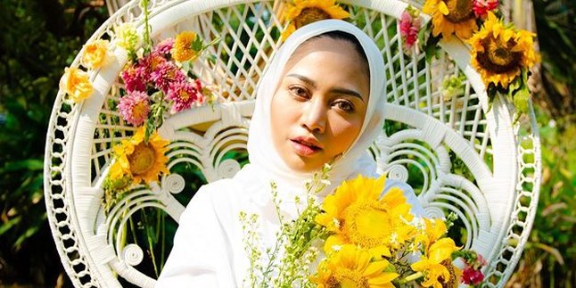 Rachel Vennya Criticized for Unveiled Hijab Photo, Mother is Relaxed