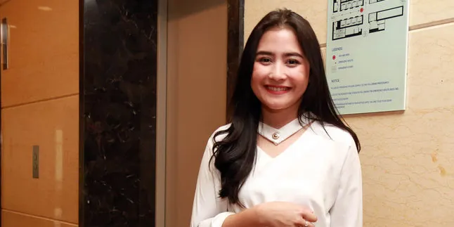 Rafathar Ulang Tahun, Prilly Latuconsina Sampai Bingung Pilih Kado