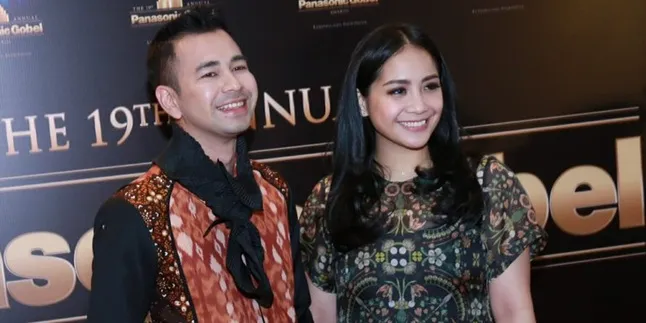 Raffi Ahmad Akui Jarang Beri Waktu Buat Nagita Slavina Raffi Ahmad Akui Jarang Beri Waktu Buat Nagita Slavina