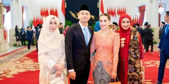 Raffi Ahmad Curhat Kepada Ibunya Saat Diminta Prabowo Jadi Utusan Khusus Presiden - Tak Pikirkan Gaji Raffi Ahmad Curhat Kepada Ibunya Saat Diminta Prabowo Jadi Utusan Khusus Presiden - Tak Pikirkan Gaji