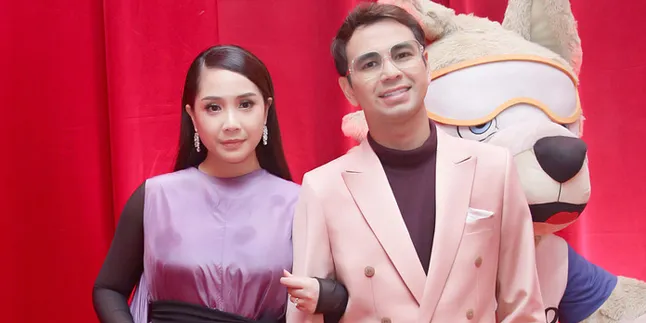 Raffi Ahmad dan Nagita Slavina Belum Putuskan Nama Untuk Calon Anak Kedua Raffi Ahmad dan Nagita Slavina Belum Putuskan Nama Untuk Calon Anak Kedua