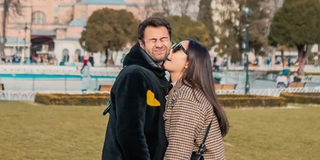 Raffi Ahmad dan Nagita Slavina Dapat Kejutan Ulang Tahun, Potongan Kue Pertama Untuk Siapa?