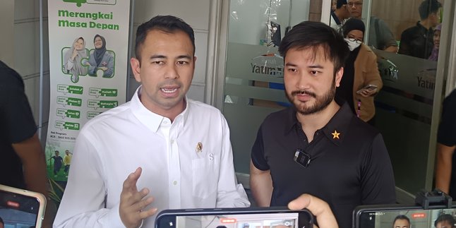 Raffi Ahmad and Rudy Salim Distribute 650 Burgers to Orphanages, Encourage Children to Dream Big