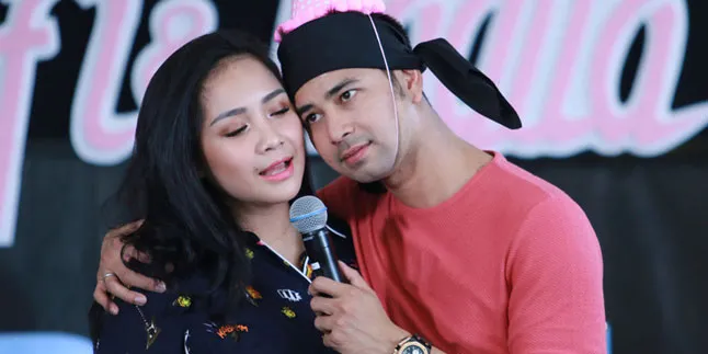 Raffi Ahmad - Gigi Ajak Rafathar Untuk Pergi Umrah Bersama Raffi Ahmad - Gigi Ajak Rafathar Untuk Pergi Umrah Bersama