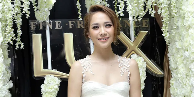 Rahasia Cantik Seleb Jelang Award