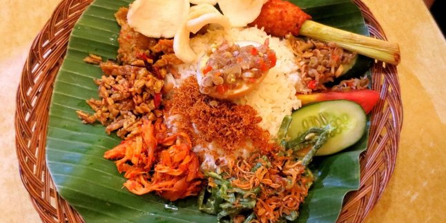 Rahasia Memasak Beras ala Rumah Makan Padang, Trik Mudah Tapi Mirip Aslinya!