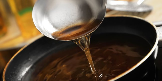 The Secret to Easily Restoring Clarity to Used Cooking Oil with Kitchen Ingredients