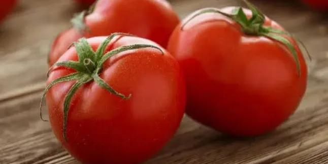 Rahasia Menurunkan Kolesterol, Menikmati Tomat dengan Cara yang Tepat!