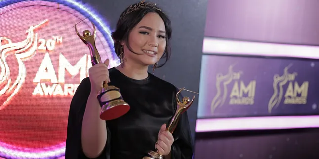 Raih 2 Kategori di 'AMI Awards 2017', Gita Gutawa Ingin Jadi Pencipta Lagu Anak?