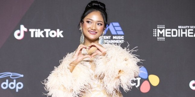 Raih Best New Asian Artist Indonesia di MAMA 2018, Begini Reaksi Marion Jola