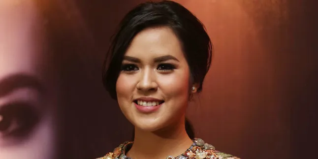Raisa Balikan Dengan Kakak Ganteng Pevita Pearce? Raisa Balikan Dengan Kakak Ganteng Pevita Pearce?