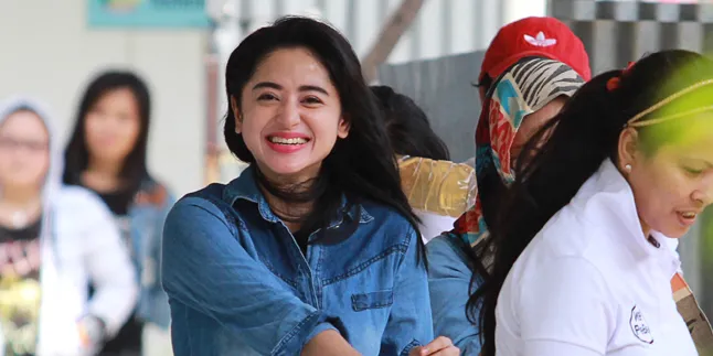 Rajin Minum Jamu, Dewi Perssik Diangkat Jadi Instruktur Senam