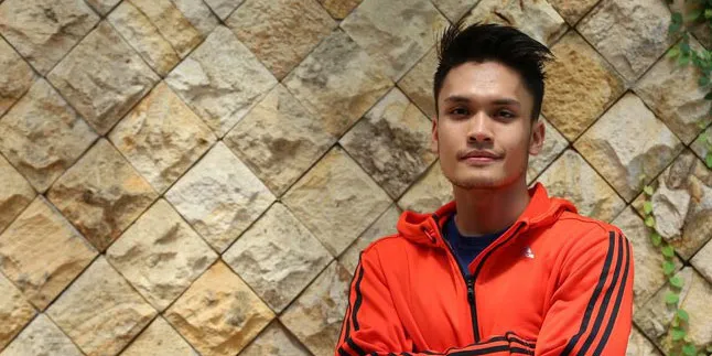 Rajin Olahraga, Berat Badan Randy Pangalila Stabil Rajin Olahraga, Berat Badan Randy Pangalila Stabil