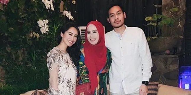 Rama Sahetapy Resmi Tunangan Dengan Merdianti Octavia, Dewi Yull Doakan Sang Putra