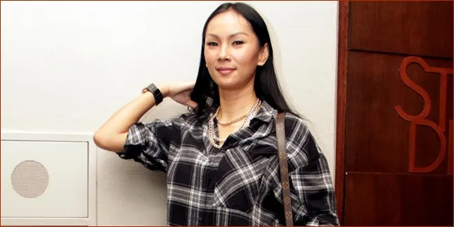 Ramadan Berstatus Janda, Kalina Buka dan Sahur di Lokasi Syuting Ramadan Berstatus Janda, Kalina Buka dan Sahur di Lokasi Syuting