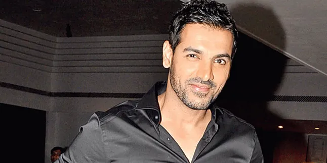 Ramai Digosipkan Bakal Cerai, Akhirnya John Abraham Angkat Bicara Ramai Digosipkan Bakal Cerai, Akhirnya John Abraham Angkat Bicara