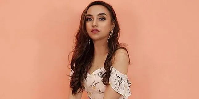 Ramai Rumor Pindah Agama, Salmafina Sunan Sempat Sindir Mantan di IG