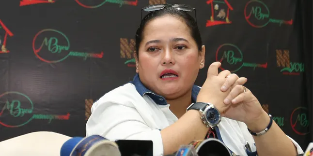 Ramalan Soal Presiden Lengser Bikin Huru Hara, Mbak You Tak Ingin Ditanya Soal Politik Lagi Ramalan Soal Presiden Lengser Bikin Huru Hara, Mbak You Tak Ingin Ditanya Soal Politik Lagi