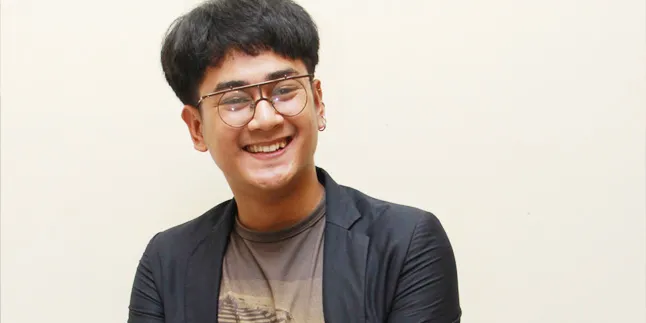 'Rambut Helm' Dwi Andhika Terinspirasi dari The Beatles
