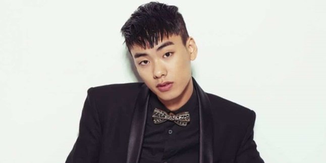 Rapper Iron Passes Away, Reportedly Found Dead Outside Apartment