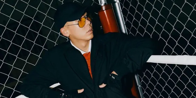 Rapper Loco Umumkan Akan Segera Menikah Musim Gugur Ini, Calon Istri Ternyata Teman Masa Kecilnya Rapper Loco Umumkan Akan Segera Menikah Musim Gugur Ini, Calon Istri Ternyata Teman Masa Kecilnya