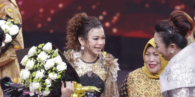 Rara Ceritakan Kondisi Fildan, Sempat Ngedrop dan Pakai Tabung Oksigen Rara Ceritakan Kondisi Fildan, Sempat Ngedrop dan Pakai Tabung Oksigen
