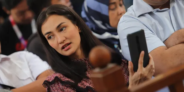 Ratna Sarumpaet Dipenjara Dua Tahun, Atiqah Hasiholan Bersyukur Sekaligus Bingung