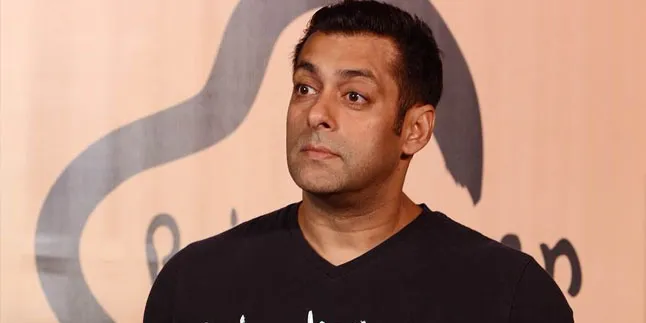 Rayakan Diwali, Salman Khan Peluk Erat Aktris Cantik Ini Rayakan Diwali, Salman Khan Peluk Erat Aktris Cantik Ini