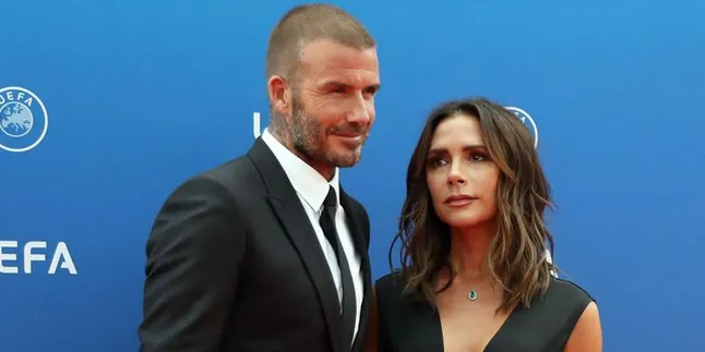 Rayakan Halloween Bareng Keluarganya, Harper Beckham Jadi Zombie