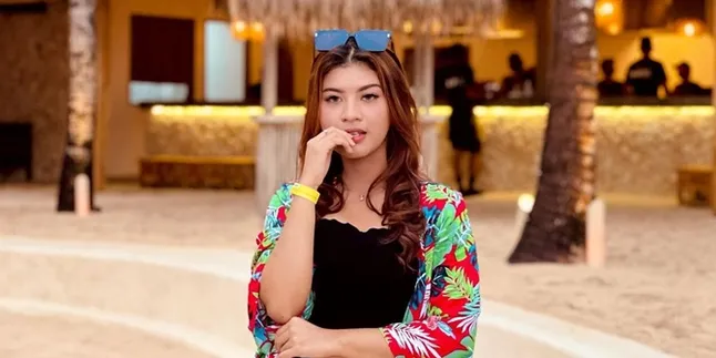 Rayakan Hari Musik Dunia, Nabila Maharani Berikan Dukungan pada D'Verse