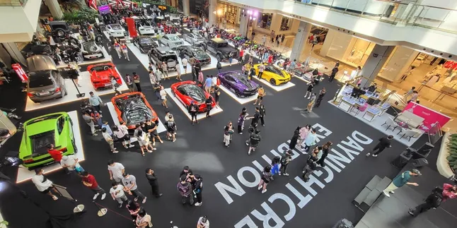 Rayakan HUT RI ke-78, Selebgram Jevon Andrean Bikin Pameran Ratusan Mobil Mewah Rayakan HUT RI ke-78, Selebgram Jevon Andrean Bikin Pameran Ratusan Mobil Mewah