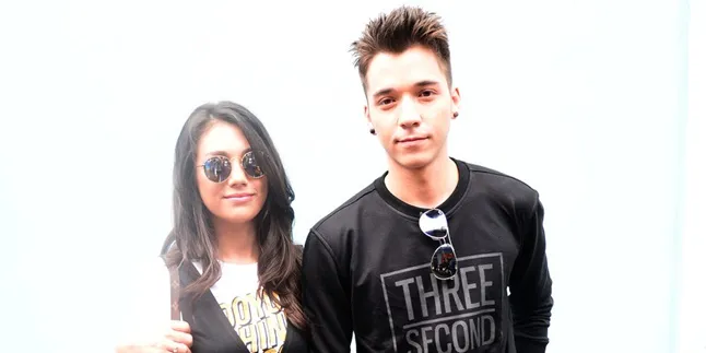 Rayakan Kehamilan 7 Bulan, Celine Evangelista & Stefan William Gelar Party