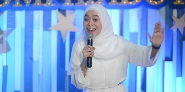 Rayakan Lebaran di Cianjur, Lesti Kejora Tersipu Malu Kala Ditanya Kapan ke Medan