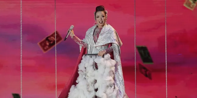 Rayakan Ulang Tahun Sang Suami, Soimah Gelar Pesta Berkonsep Tak Biasa Serba Adat Jawa