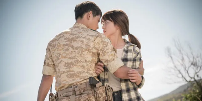 Reaksi Idol Korea Saat Melihat Adegan Ciuman Song Song Couple