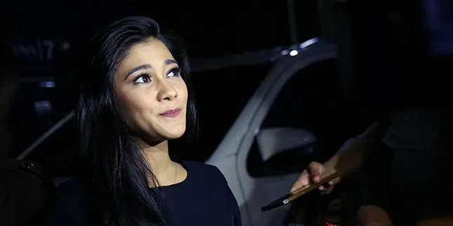 Reaksi Naysila Mirdad Saat Dibanding-Bandingkan Karena Belum Juga Nikah Reaksi Naysila Mirdad Saat Dibanding-Bandingkan Karena Belum Juga Nikah