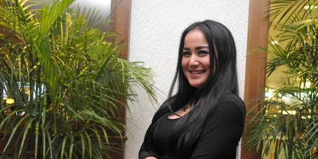 Jadi Istri Yang Dipoligami, Juwita Bahar Posesif Banget!